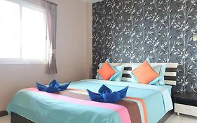 Sea Beach Koh Larn 1